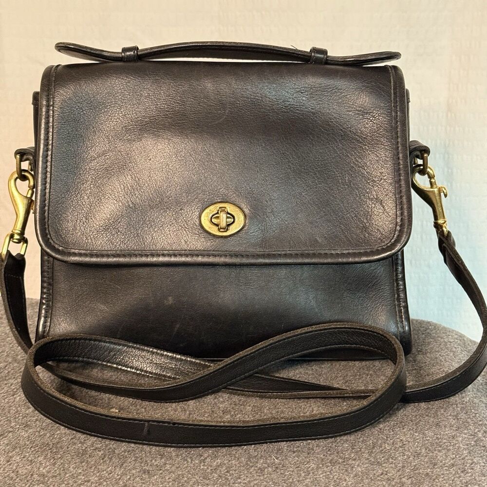 RARE Collectible Coach Vintage black Leather G5C- 9870 Original